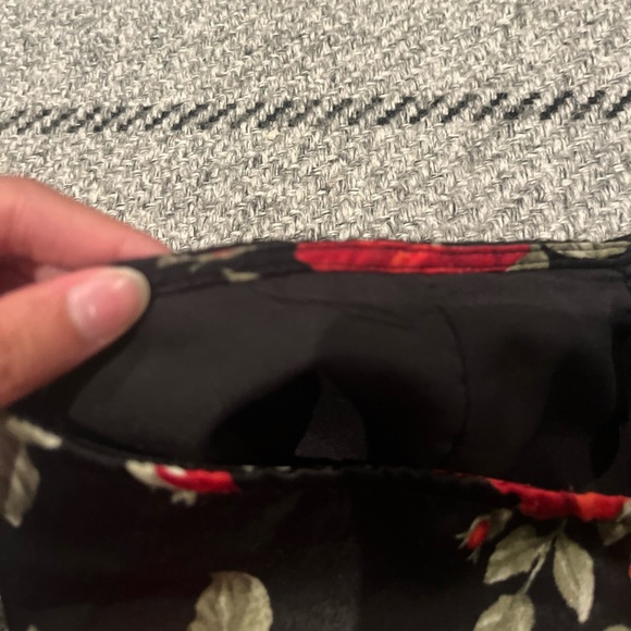 forever21 satin floral mini ruched side skirt - Picture 4 of 5